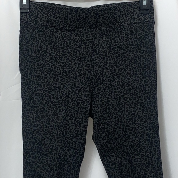 Women’s Loft Petites Cheetah Print Black/Gray Leggings Size MP EUC - Picture 3 of 6